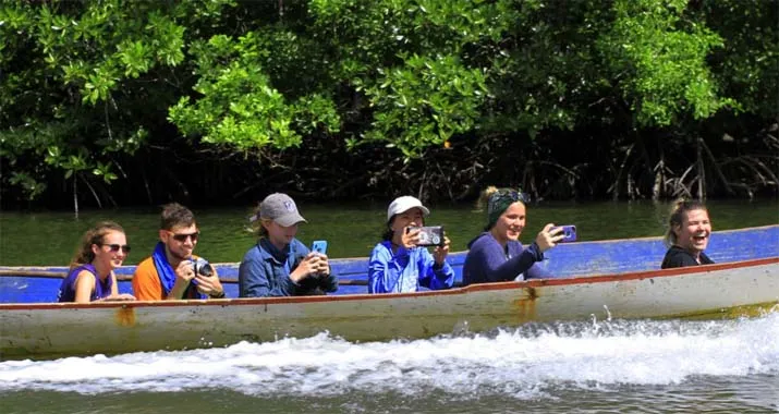 Angka Kunjungan ke Taman Nasional Rawa Aopa Watumohai Naik 600 Persen
