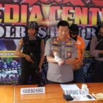 ASN di Busel Terciduk Pakai Sabu ASN di Busel Terciduk Pakai Sabu