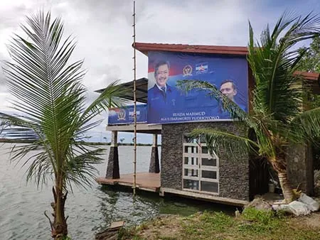 Baruga Aspirasi Rusda Mahmud di Kolut, Berbentuk Cottage di Pantai