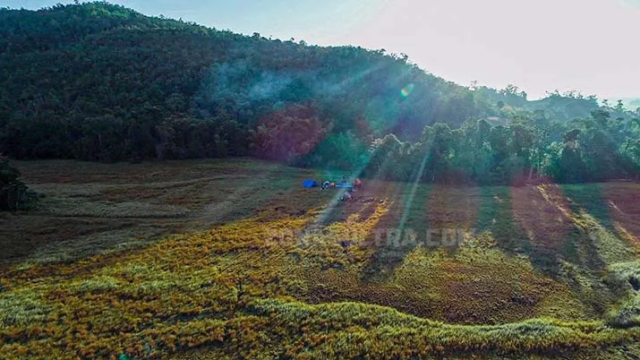 Bukit Awan TNRAW, Wisata Puncak di Padang Savana