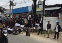 Dihadang Warga, Pemprov Sultra Batal Kosongkan Lahan Eks PGSD Dihadang Warga, Pemprov Sultra Batal Kosongkan Lahan Eks PGSD