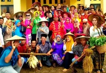 DPPKB Tampil Atraktif di Pawai Budaya HUT Konut ke 13