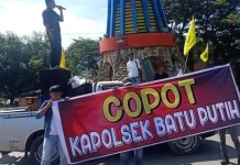 Wartawan di Kolut Unjuk Rasa, Kecam Pernyataan Kapolsek Batu Putih Wartawan di Kolut Unjuk Rasa, Kecam Pernyataan Kapolsek Batu Putih