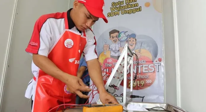 Astra Motor Gelar Seleksi Kompetisi Vokasi Otomotif di Enam SMK di Sultra