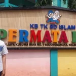 Dulu Tidur di Ruang Kelas, Sekarang Pria Asal Buton Sukses Bangun Sekolah