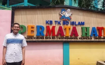 Dulu Tidur di Ruang Kelas, Sekarang Pria Asal Buton Sukses Bangun Sekolah