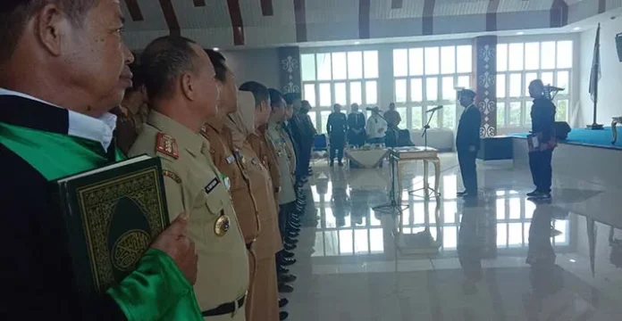 Rombak Pejabat Eselon, Bupati Konsel Tegaskan Tak Ada Tendensi Politik