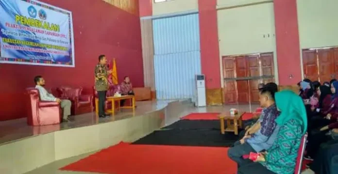 Rektor USN Kolaka Lepas 245 Mahasiswa PPL