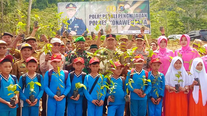 Tanam 4 Ribu Pohon Pelindung, Kapolres Konut: Ini Doa dan Harapan