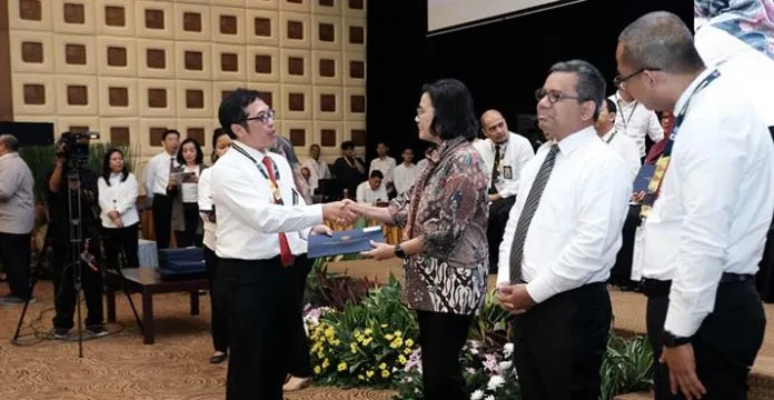 KPP Pratama Kendari Dapat Penghargaan dari Menkeu