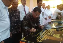 Dirjen Pendis Kemenag RI Resmikan Dua Gedung MAN IC Kendari Dirjen Pendis Kemenag RI Resmikan Dua Gedung MAN IC Kendari