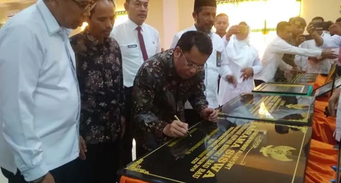 peresmian_gedungmanic Dirjen Pendis Kemenag RI Resmikan Dua Gedung MAN IC Kendari
