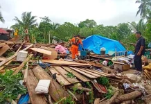 Puting Beliung Terjang Tiga Desa di Wakatobi, 10 Rumah Rusak Puting Beliung Terjang Tiga Desa di Wakatobi, 10 Rumah Rusak