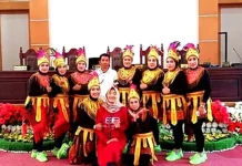 Sekretariat DPRD Konut Raih Juara l Lomba Senam Kreasi Sekretariat DPRD Konut Raih Juara l Lomba Senam Kreasi