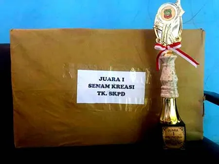 Sekretariat DPRD Konut Raih Juara l Lomba Senam Kreasi