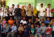 Puluhan Anak di Kendari Ikut Sunatan Massal Puluhan Anak di Kendari Ikut Sunatan Massal