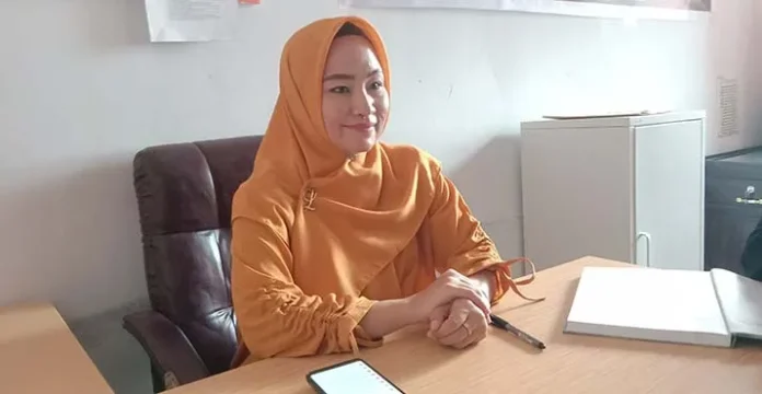 Komisioner KPU Konsel, Asriani