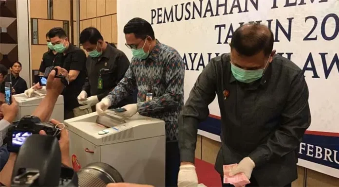 BI Sultra Musnahkan 340 Lembar Uang Palsu