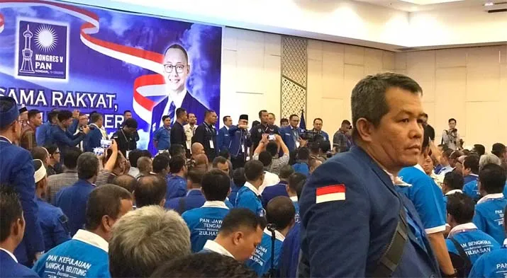 Sidang Kongres V PAN Ricuh, Mulfachri dan Tim Keluar Ruangan