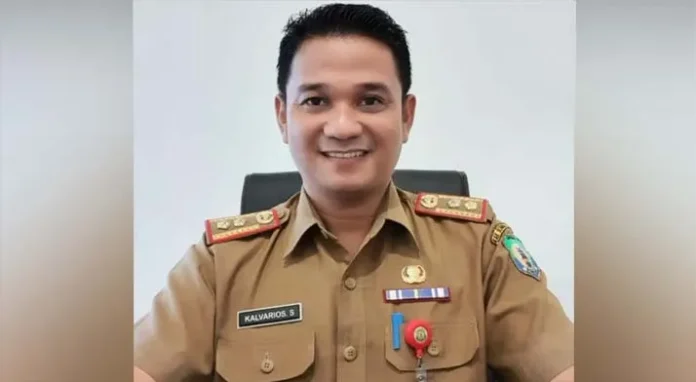 Pelaksana tugas (Plt) Kadis Kominfo Bombana, Kalvarios Syamruth