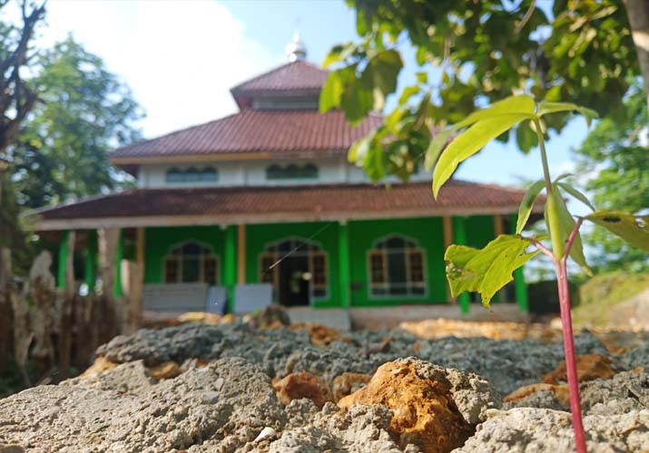 Pesona Masjid Quba Loghia dan Jejak Salat Saidi Raba