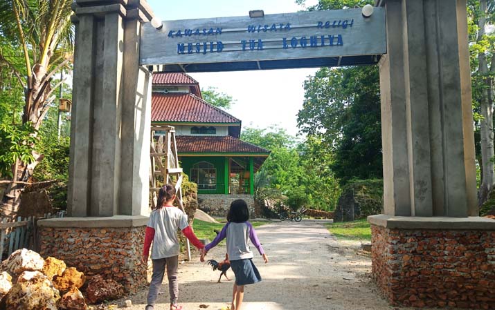 Pesona Masjid Quba Loghia dan Jejak Salat Saidi Raba