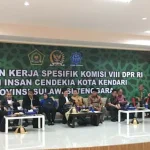 Komisi VIII DPR RI Kagum dengan MAN IC Kendari Komisi VIII DPR RI Kagum dengan MAN IC Kendari