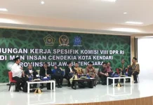 Komisi VIII DPR RI Kagum dengan MAN IC Kendari Komisi VIII DPR RI Kagum dengan MAN IC Kendari