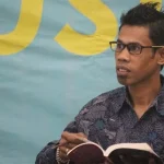 Sadli, antara Profesi, Hak Masyarakat, dan Penguasa Sadli, antara Profesi, Hak Masyarakat, dan Penguasa