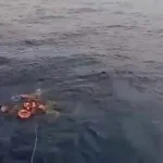 Prajurit TNI Selamatkan Penumpang Kapal Pelni yang Tenggelam Prajurit TNI Selamatkan Penumpang Kapal Pelni yang Tenggelam