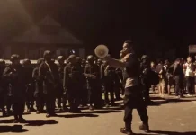 Bentrokan Antar Kelompok Pemuda di Baubau, Seorang Polisi dan Wartawan Terluka Bentrokan Antar Kelompok Pemuda di Baubau, Seorang Polisi dan Wartawan Terluka