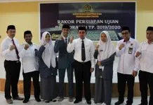 3 Siswa MAN IC Kendari Terpilih Ikut AYIMUN di Malaysia 3 Siswa MAN IC Kendari Terpilih Ikut AYIMUN di Malaysia