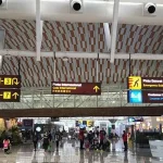 Harga Tiket Pesawat Makassar-Kendari Tembus Rp4 Juta Bandara Sultan Hasanuddin, Makassar