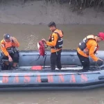 Basarnas Lanjutkan Pencarian Korban Diterkam Buaya di Sungai Kolono Basarnas Lanjutkan Pencarian Korban Diterkam Buaya di Sungai Kolono