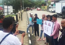 Sodli Ditahan, Jurnalis Baubau Demo di Polres Sodli Ditahan, Jurnalis Baubau Demo di Polres