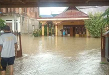 Kali Meluap, Puluhan Rumah di Bombana Terendam Banjir Kali Meluap, Puluhan Rumah di Bombana Terendam Banjir