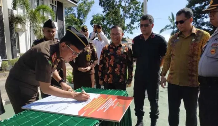 kejari konawe Kajari Konawe Ancam Pidanakan Bawahannya yang Bermain Proyek