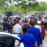 Bikin Onar di Luar Arena Kongres PAN, Dua Orang Diamankan Bikin Onar di Luar Arena Kongres PAN, Dua Orang Diamankan