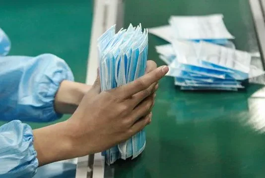 Dinkes Kota Kendari Mulai Bagikan 5000 Masker Gratis Stok Masker Kimia Farma Kendari Menipis, Harga Jual Masih Normal