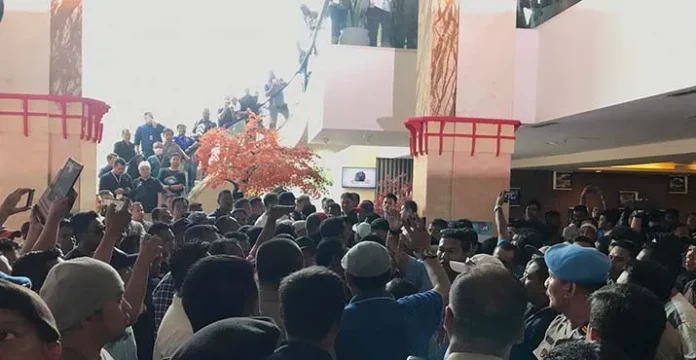 Kericuhan Warnai Kongres V PAN di Kendari