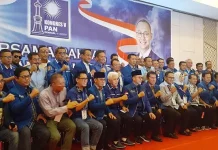 Zulhas Tegaskan PAN Tetap di Luar Pemerintah, Tapi Ogah Disebut Oposisi Zulhas Tegaskan PAN Tetap di Luar Pemerintah, Tapi Ogah Disebut Oposisi