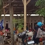 Pasar Sore Bombana Makin Ramai Hingga Masuk Pekarangan Warga Pasar Sore Bombana Makin Ramai Hingga Masuk Pekarangan Warga