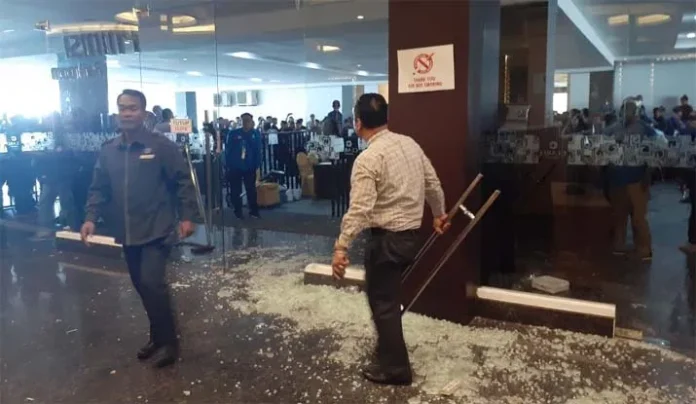 Kericuhan di Kongres PAN, Saling Lempar hingga Luka-luka