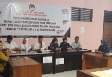 Data Calon Perseorangan Dua Kabupaten di Sultra Diserahkan ke Bawaslu RI Data Calon Perseorangan Dua Kabupaten di Sultra Diserahkan ke Bawaslu RI