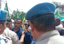 Demo di Polres Baubau Ricuh, Polisi Dianggap Tak Becus Ungkap Kasus Demo di Polres Baubau Ricuh, Polisi Dianggap Tak Becus Ungkap Kasus