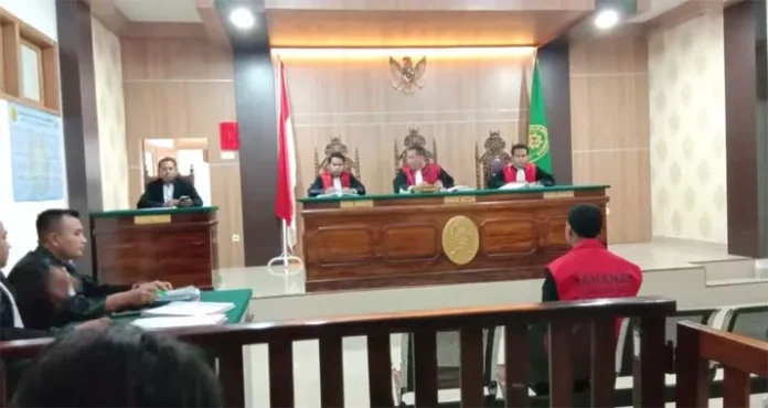 Majelis Hakim Ancam Jemput Paksa Bupati Buteng