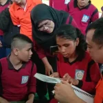 Basarnas Kendari Ajar Pelajar SLB Hadapi Bencana Basarnas Kendari Ajar Pelajar SLB Hadapi Bencana