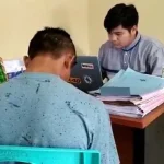 Polisi Tetapkan Pacar Santriwati Pembuang Anak di Kloset Sebagai Tersangka Polisi Tetapkan Pacar Santriwati Pembuang Anak di Kloset Sebagai TersangkaPolisi Tetapkan Pacar Santriwati Pembuang Anak di Kloset Sebagai Tersangka