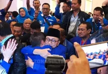Pecah Telur, Zulkifli Hasan Jadi Ketum PAN Dua Periode Pecah Telur, Zulkifli Hasan Jadi Ketum PAN Dua Periode