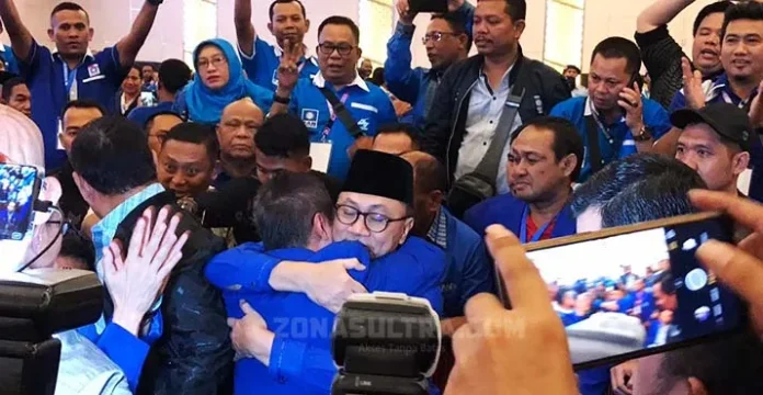 Pecah Telur, Zulkifli Hasan Jadi Ketum PAN Dua Periode